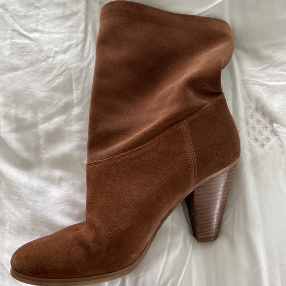 Michael Kors cognac booties with gold MK on heel- worn carefully - Picture 2 of 4